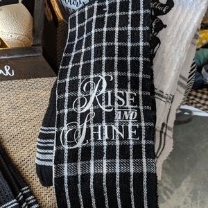 Set of 4 farmhouse hand towels